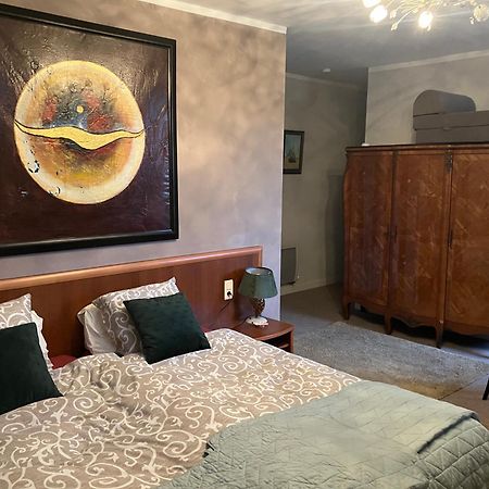 Moon River Chambre D'Hote Saint-Junien Eksteriør billede