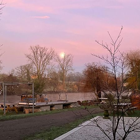 Moon River Chambre D'Hote Saint-Junien Eksteriør billede